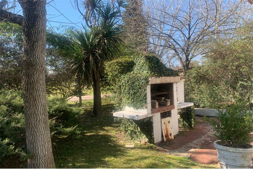 Casa En Venta De 1 Dormitorio