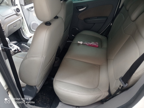 Fiat Grand Siena 2015 1.6 16v Essence Flex Dualogic 4p