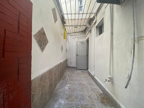 Casa De 2 Dormitorios En Alquiler En Atahualpa
