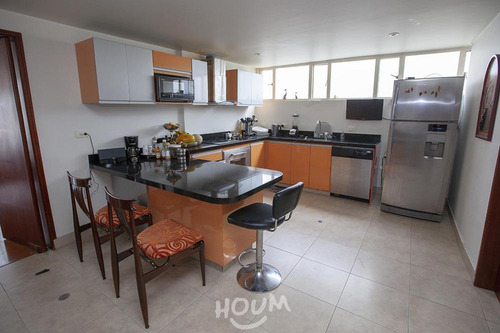 Imagen 18 de 25 de Apartamento En Santa Barbara. 3 Habitaciones, 210 M²