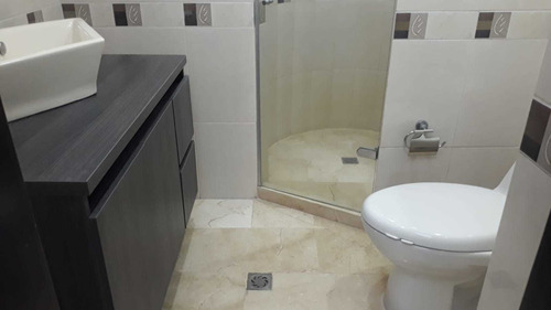 Imagen 17 de 22 de Casa En Venta En El Poblado
