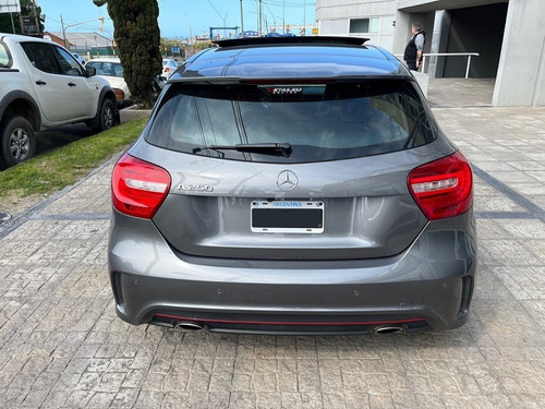 Imagen 9 de 25 de Mercedes Benz A250 Sport