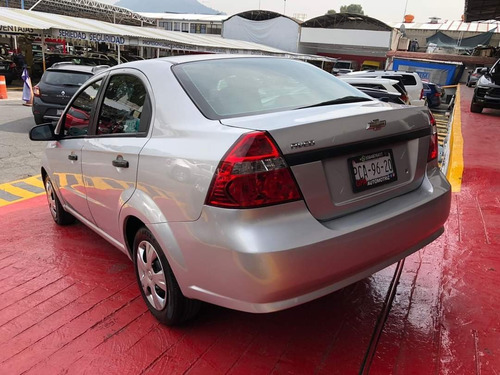 Imagen 4 de 8 de Chevrolet Aveo 2013 1.6 Ls Aa Mt