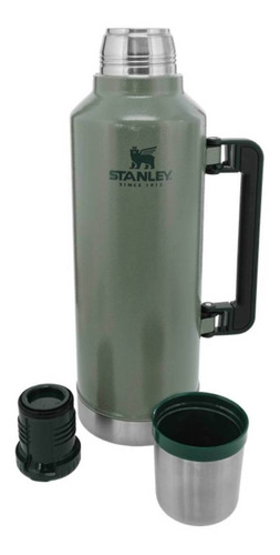 Termo Stanley Clásico 2.3 Lts Con Tapón Cebador