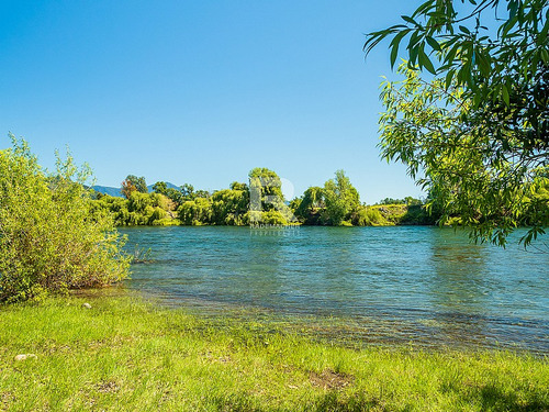 Parcela Con Borde Río Calcurrupe Cercano A Futrono Y Llifén 