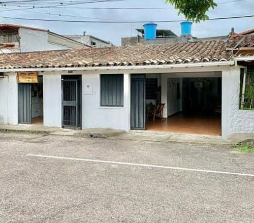 Vende Casa Comercial,situada En San Cristobal