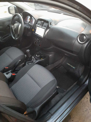 Nissan Versa Full