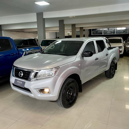 Nissan NP300 2.3 Frontier Se Cd 4x2 Mt