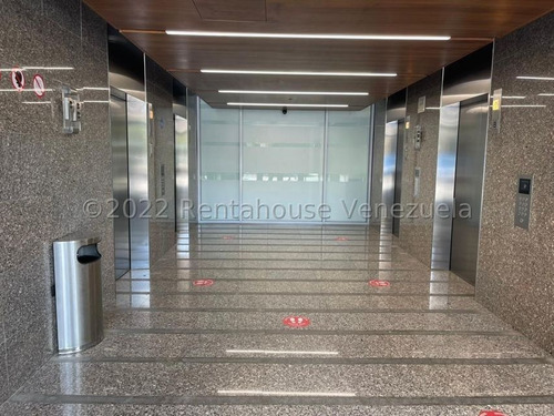 Imagen 9 de 18 de Oficinas Con Una Hermosa Vista En Venta Las Mercedes Mls #22-18629
