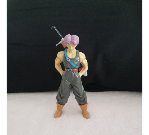 Personaje Dragon Ball Z. Trunks. Sin Base (Usado)