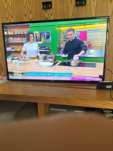 Imagem 2 de 5 de Smart Tv Sansung 55 Com Defeito De Tela
