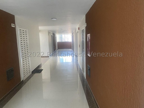Imagen 15 de 30 de Apartamentos En Venta En Ciudad Roca Totalmente Remodelado En Conjunto Cerrado Con Vigilancia Barquisimeto Lara 22-25364 Vip-
