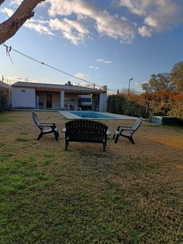 Casa Quinta Ubicada En Barrio Cerrado La Tregua, Virrey Del Pino Km 46, Partido De La Matanza.