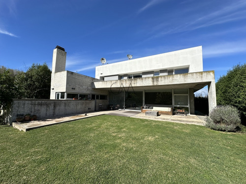 Casa En Venta Barrio Privado Rumenco