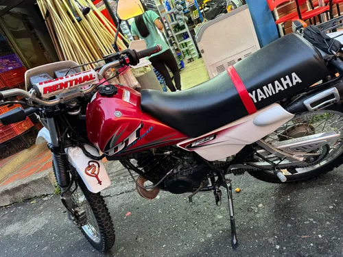 Moto Dt 125