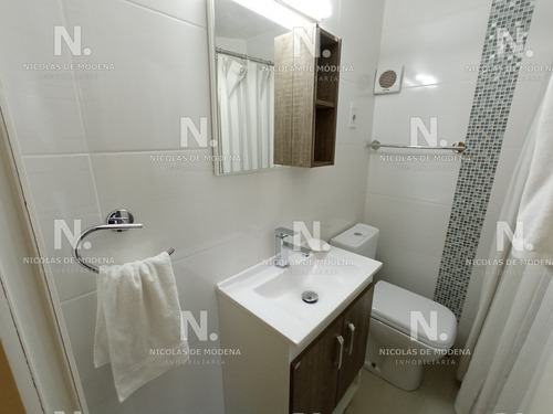 Apartamento En Brava, 2 Dormitorios Y Dependencia De Servicio - Ref: 4720