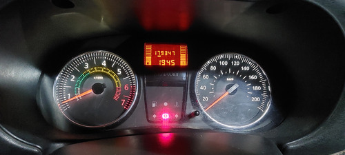 Renault Clio 1.2 Mio Confort Plus Abs Abcp