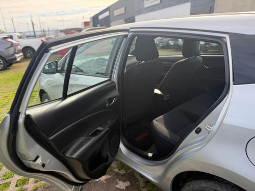 Toyota Yaris 1.5 SPORT GL E 4X2 HB MT 5P