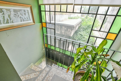 Casa De 3 Dormitorios Con Parrillero Terraza Patio Y Jardín Centro Echesortu