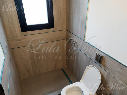 Imagen 20 de 21 de Venta - Casa En La Providencia