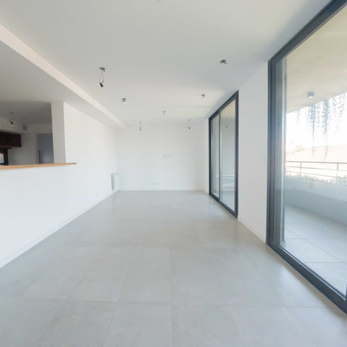 Imagen 5 de 10 de Exclusivo Departamento 4 Amb Con Terraza