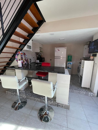 Imagen 6 de 19 de Venta Chalet 5 Amb/ Ituzaingo Norte