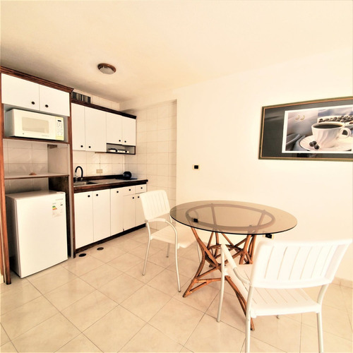 Imagen 5 de 14 de Apartamento En Alquiler En Margarita