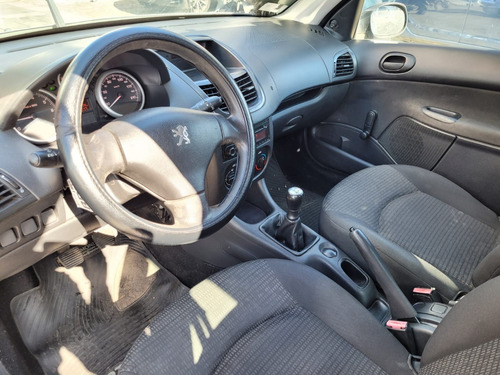 Imagen 9 de 11 de Peugeot 207 1.4 Xr Compact 3p 2011 Taraborelli San Miguel