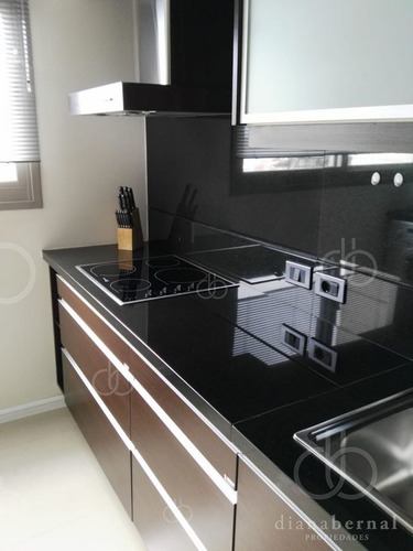 Imagen 15 de 21 de Apartamento Vista Al Mar, 2 Dormitorios En Edificio De Lujo