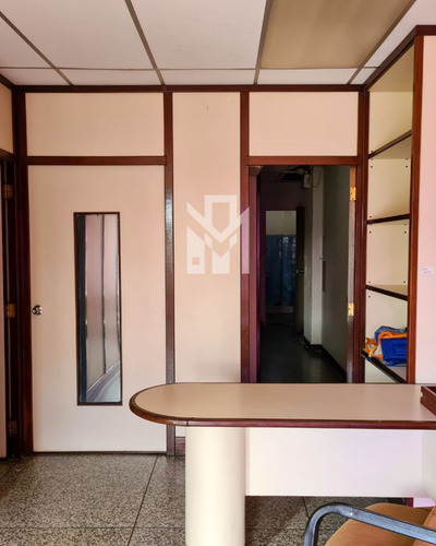 Edificio De 4 Niveles En Venta, Castillito, Puerto Ordaz, Estado Bolivar
