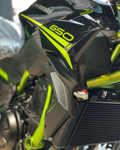 Imagen 8 de 25 de Kawasaki Z650 | Mall Don Bosco Motors