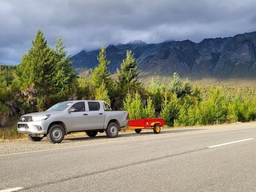 Imagen 8 de 15 de Chinchorro Con Volcadora Roland H700 Kg Trailer Batan 1 Eje