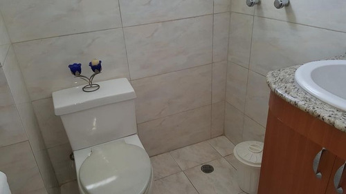 Imagen 8 de 9 de Apartamento Totalmente Remodelado Y Amoblado En Las Mercedes Caracas 22-24286