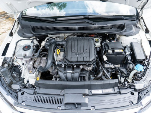Volkswagen Polo Polo 1.0 MPI TOTAL FLEX MANUAL
