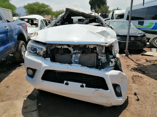 Imagen 3 de 13 de Desarmo Toyota Hilux Srv Año 2018 Diésel Por Partes