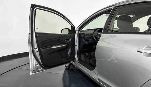 Imagen 13 de 15 de 101599 - Toyota Yaris 2016 Con Garantía