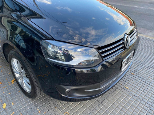 Volkswagen Suran 1.6 Highline 101cv 2013