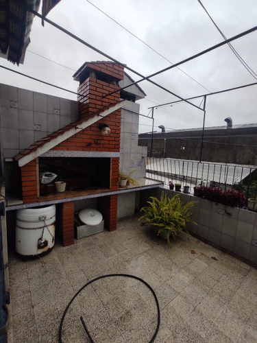 Gastos Inlcuídos! Amplio, Gran Terraza + Balcón, 4 Dorm, 2 Baños