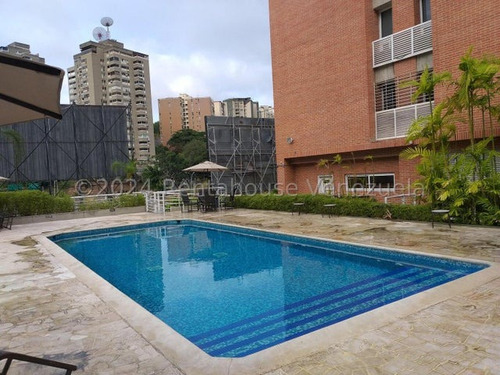 Apartamento Elegante, Moderno, Amoblado En Alquiler Ubicado En Santa Ines   #24-23623