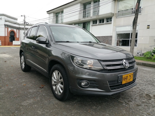 Volkswagen Tiguan Gasolina Full Techo