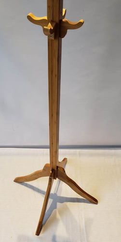 Perchero De Pie En Madera De 1,70 Despojador Prendas Deco