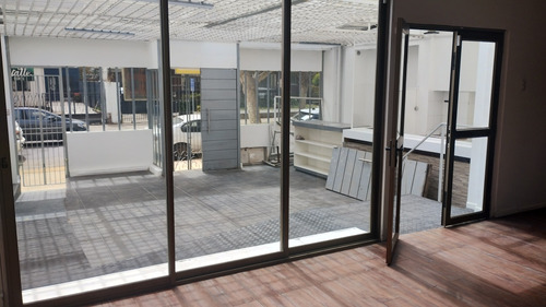 Se Arrienda Local Comercial En Los Poniente
