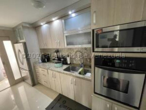 #25-24772 Bello, Moderno Y Comodo Apartamento En Terrazas Del Avila