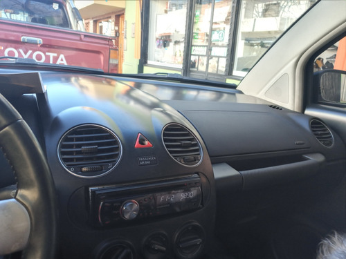 Volkswagen New Beetle 2.5 Sport