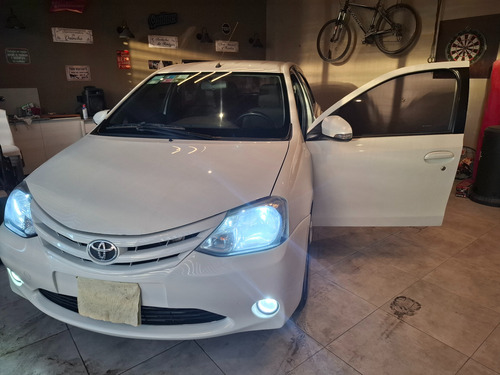 Toyota Etios 1.5 Xls