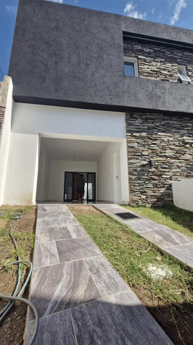 Venta Duplex 3 Dorm Quinta Santa Ana