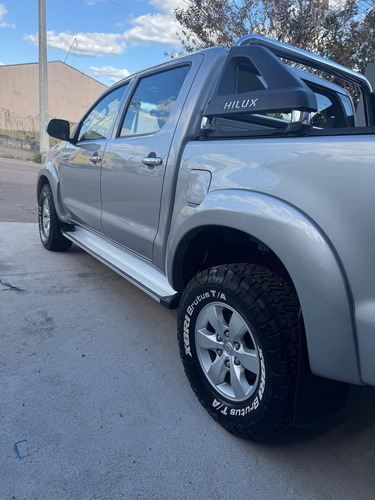 Toyota Hilux 2.7 Srv Cab. Dupla 4x2 Flex Aut. 4p