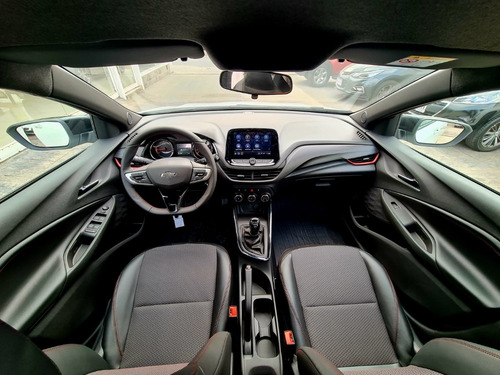 Imagen 17 de 25 de Nuevo Chevrolet Onix Rs 2023 1.0 Tur Color Manual 0km Smar6