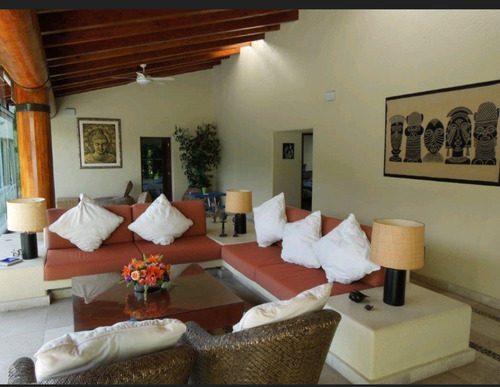 Hermosa Y Única Residencia En Cuernavaca
