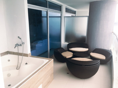 Imagen 10 de 14 de Exclusivo Departamento Grand Diamond Beach Tonsupa